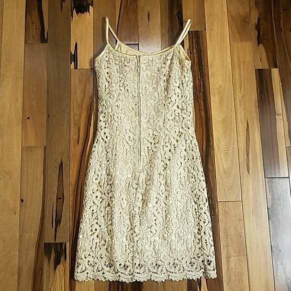 🌟Gold Lace Dress - Picture 3 of 5